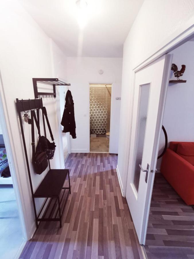 Appartement Pres De La Gare Rer C-Spacieux 4 Pieces Etampes Exterior photo